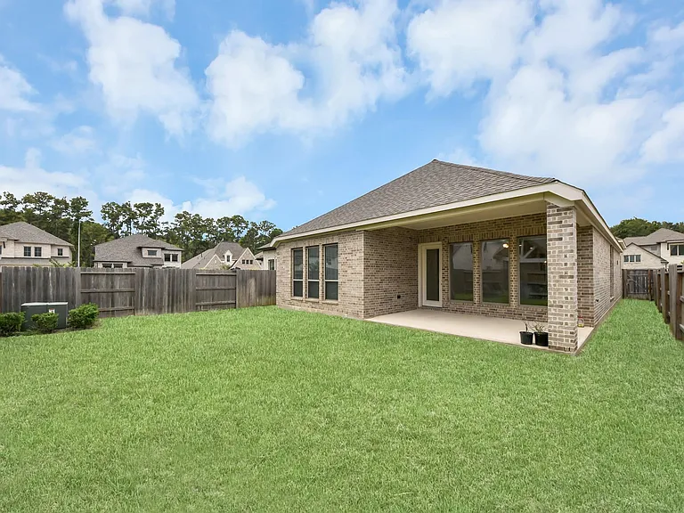 11210 Burgus Farm Rd — Photo 34