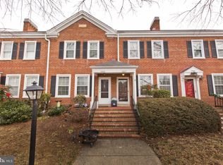 2907 S Buchanan St, Arlington, VA 22206