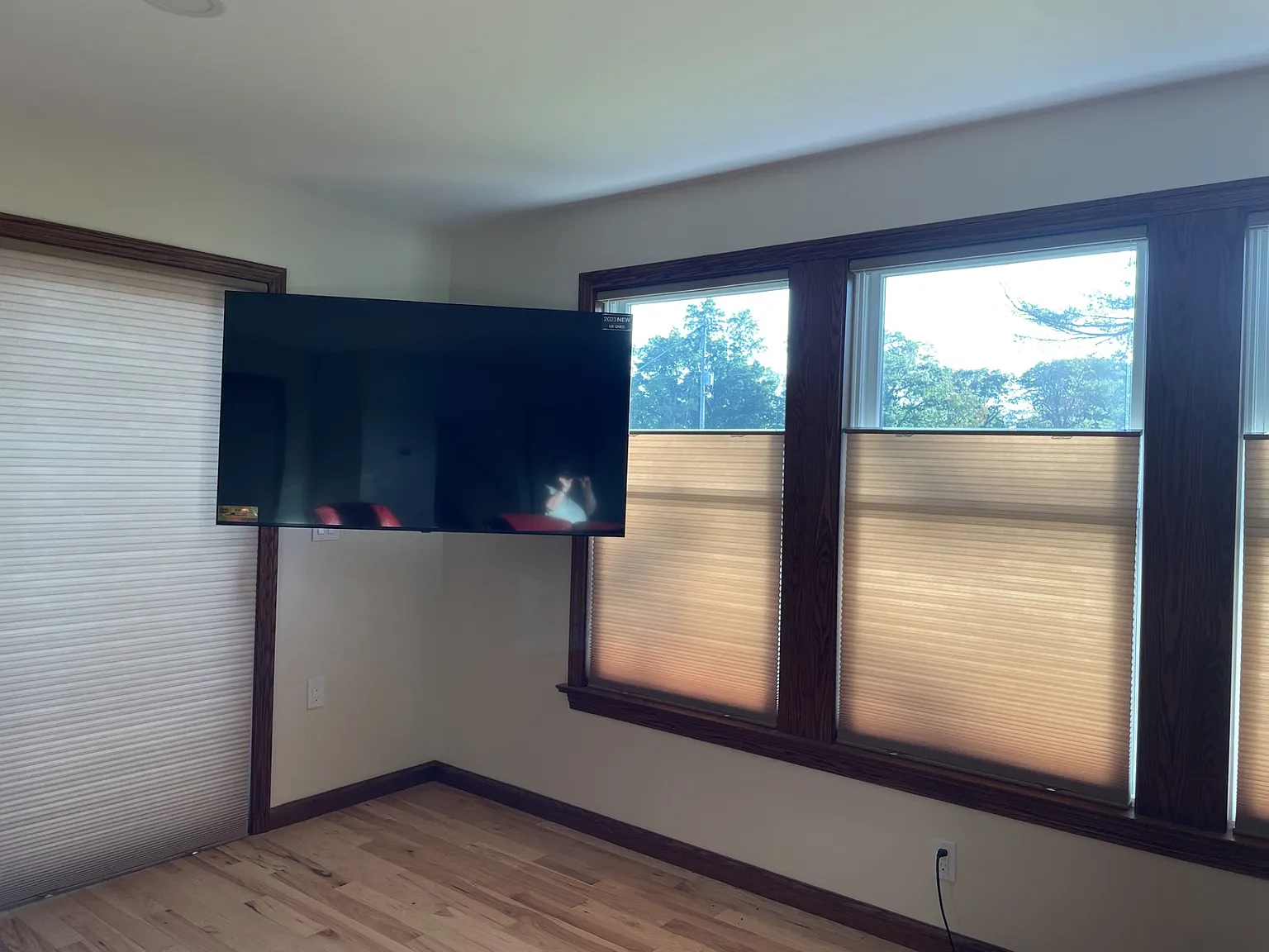 2 bed, 1.5 bath, 1180 sqft, $1,850 — Photo 2