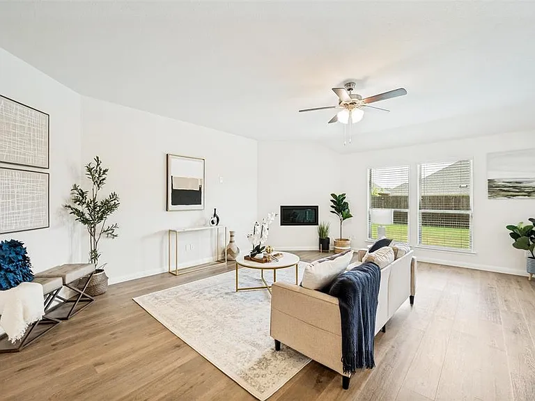 2906 Jasper Trl — Photo 2