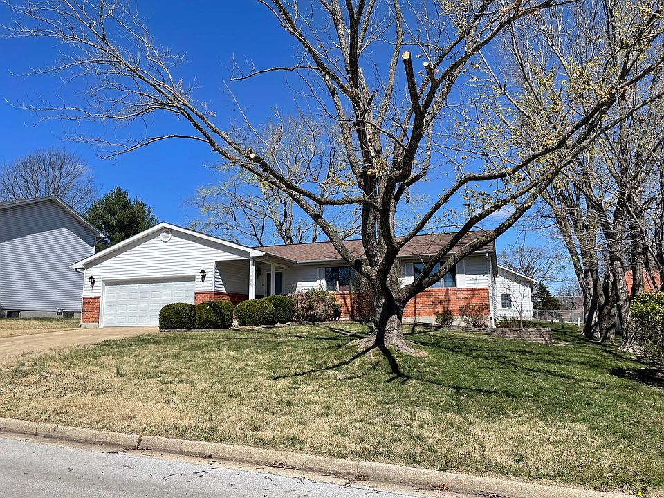 2nd image of 905 Pheasant Hill Dr