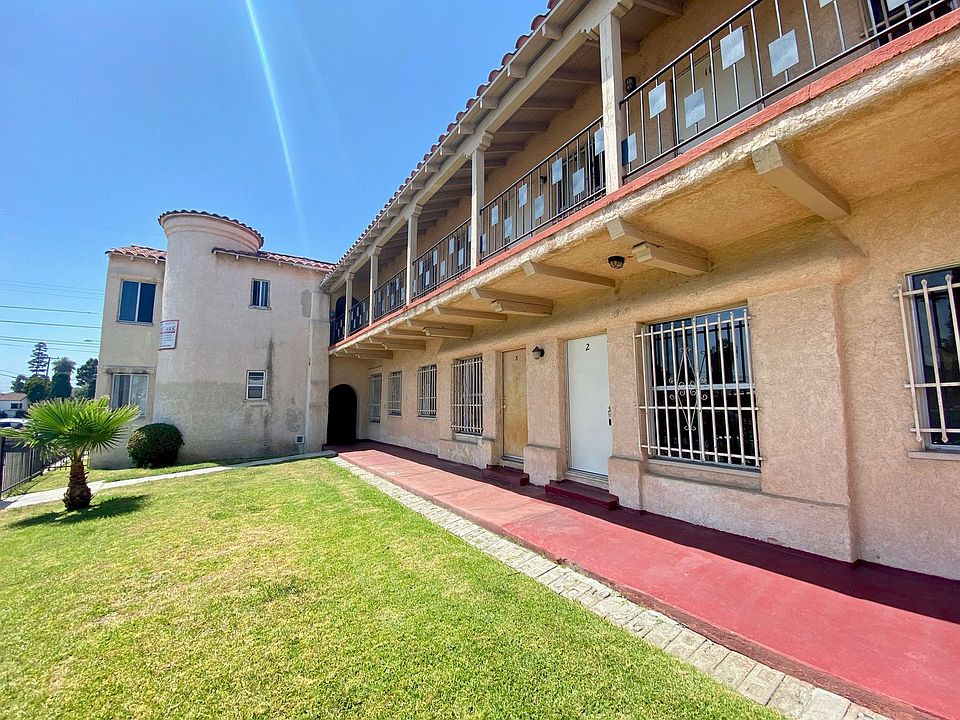 1st image of 1273 S Woods Ave #4