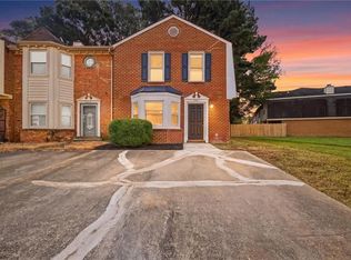 2001 Candlelight Dr, Chesapeake, VA 23325
