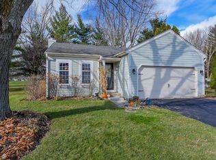 2600 White Barn Rd, Aurora, IL 60502