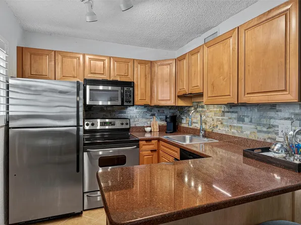 2660 NE 8th Avenue #208, Wilton Manors, FL 33334