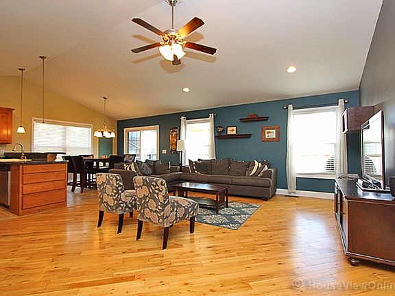 3rd image of 1853 Ferndale Dr
