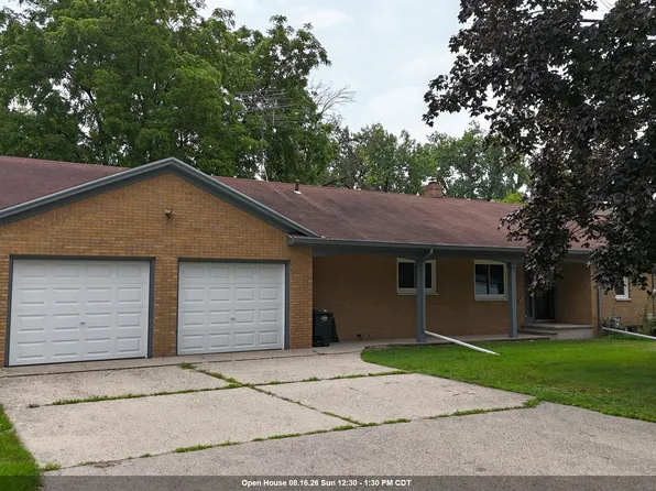 853 Neff Ct, Neenah, WI 54956