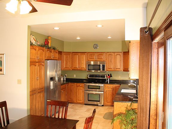 2nd image of 2023 W 35th St