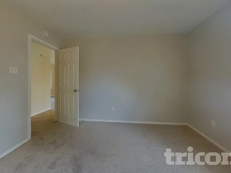 6625 Old Whitley Rd — Photo 7