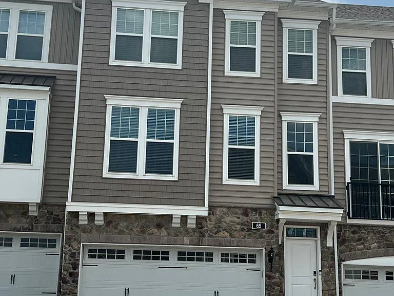 65 Lila Ln — Photo 1