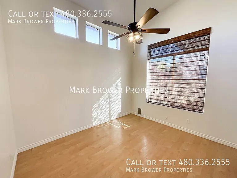 1302 E Elgin Pl — Photo 5
