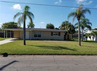504 Fairfax Ln, Apollo Beach, FL 33572