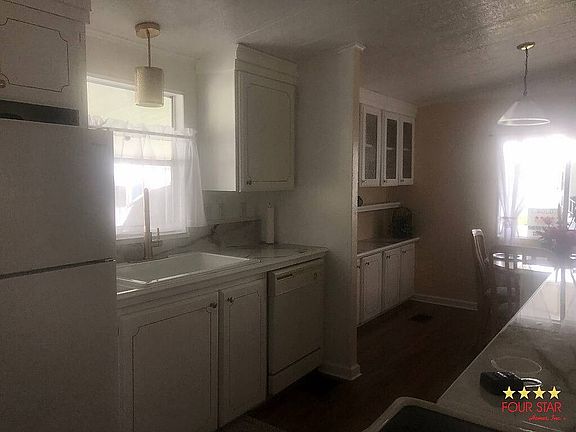 4th image of 824 S Robert Ave
