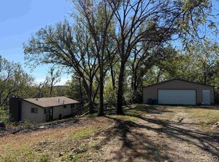 7435 Lakeview Rd, Meriden, KS 66512