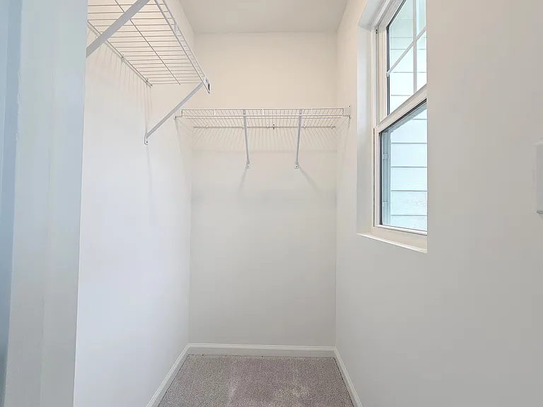 Bedroom 2 - Closet