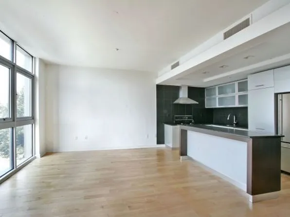 80 Guernsey St APT 2A, Brooklyn, NY 11222