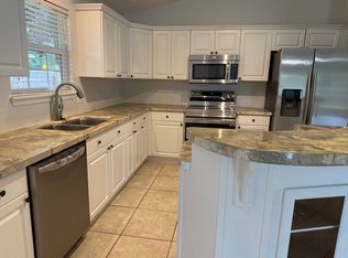9491 Parker Place Dr, Navarre, FL 32566