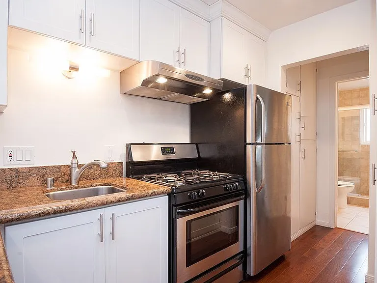 1066 Turquoise St #8 — Photo 7