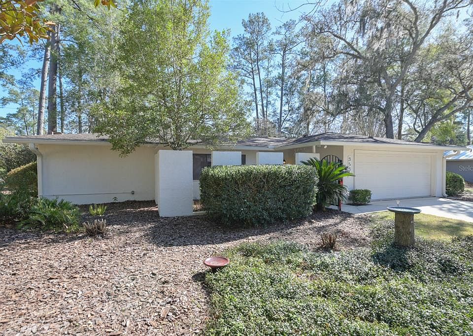 1st image of 3535 NW 40th Ter