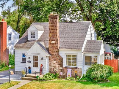 15 Burwell Rd, Rochester, NY, 14617