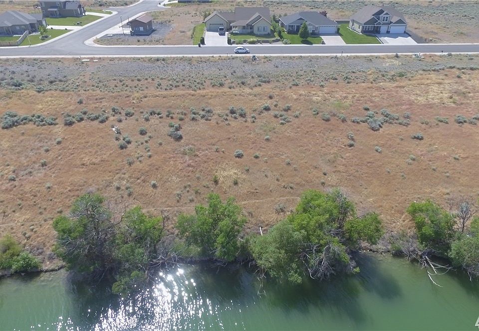 2nd image of 4055 Edwards Dr