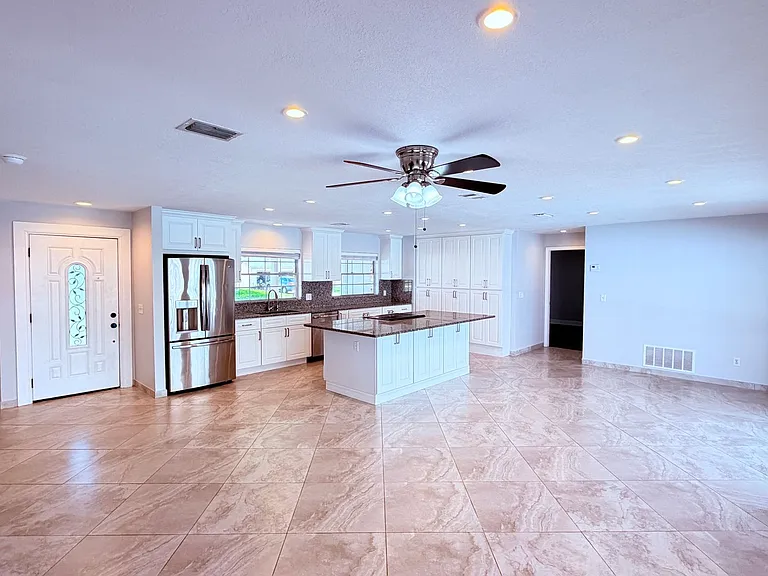6 Carriage Hill Cir — Photo 36