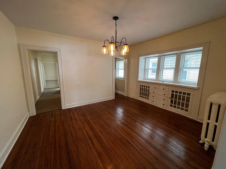 358 Rockingham St #1 — Photo 11