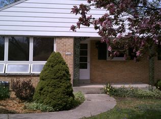 5640 W Andover Rd, Milwaukee, WI 53219