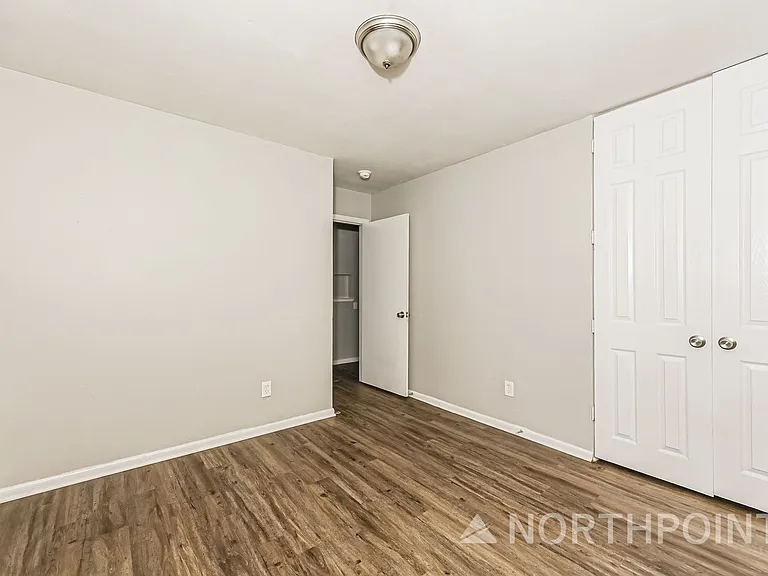 2207 Dennis St — Photo 15