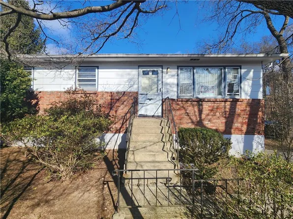 16 Bridge Street, Suffern, NY 10901