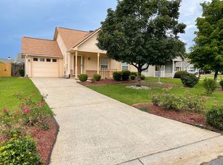 124 Saddlehorn Dr, Warner Robins, GA 31088