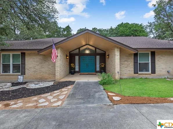 9329 Gloxinia Dr, Garden Ridge, TX 78266