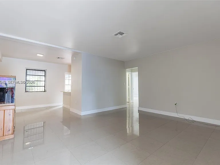 14601 NW 10th Ave #1 — Photo 2