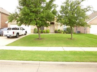 5955 Ridgeway Dr, Grand Prairie, TX 75052