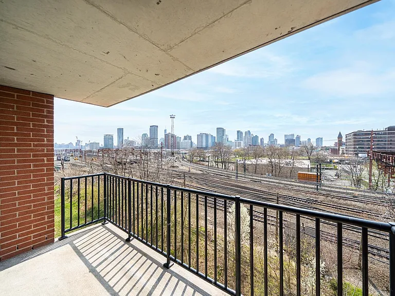 700 Grove St #8G — Photo 18