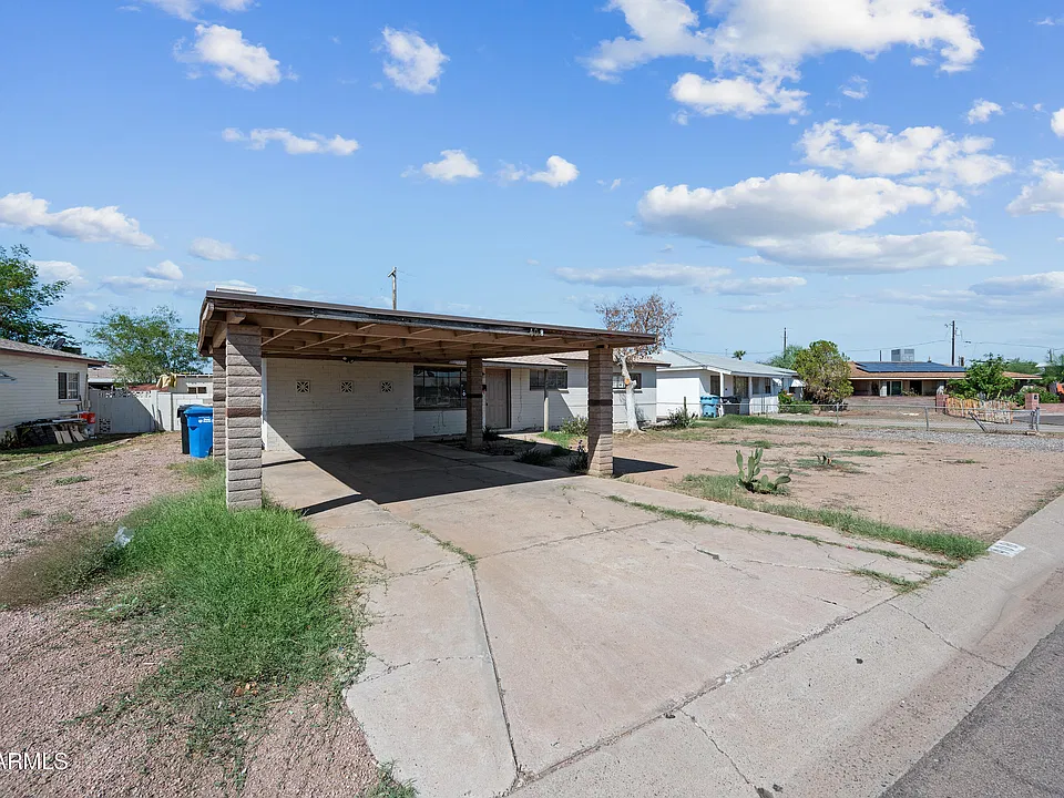 408 N 28th Pl