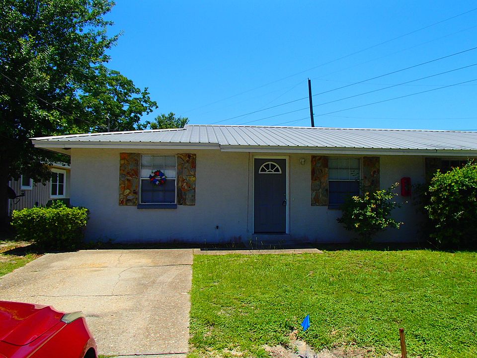 1st image of 925 Bradford Cir