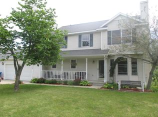 1712 Awixa Ave NW, Grand Rapids, MI 49534