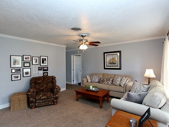3rd image of 3403 Westlawn Ave