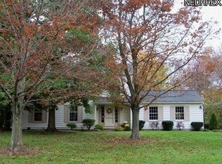 7267 Glastonbury Dr, Hudson, OH