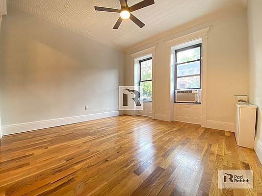 4th image of 1393 Dean St #1R