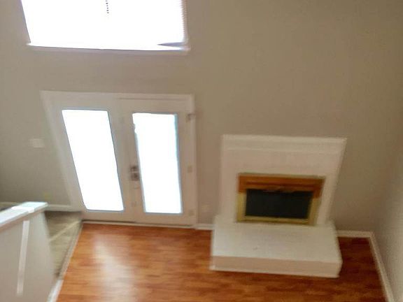 5th image of 8065 Charter Oak Ln