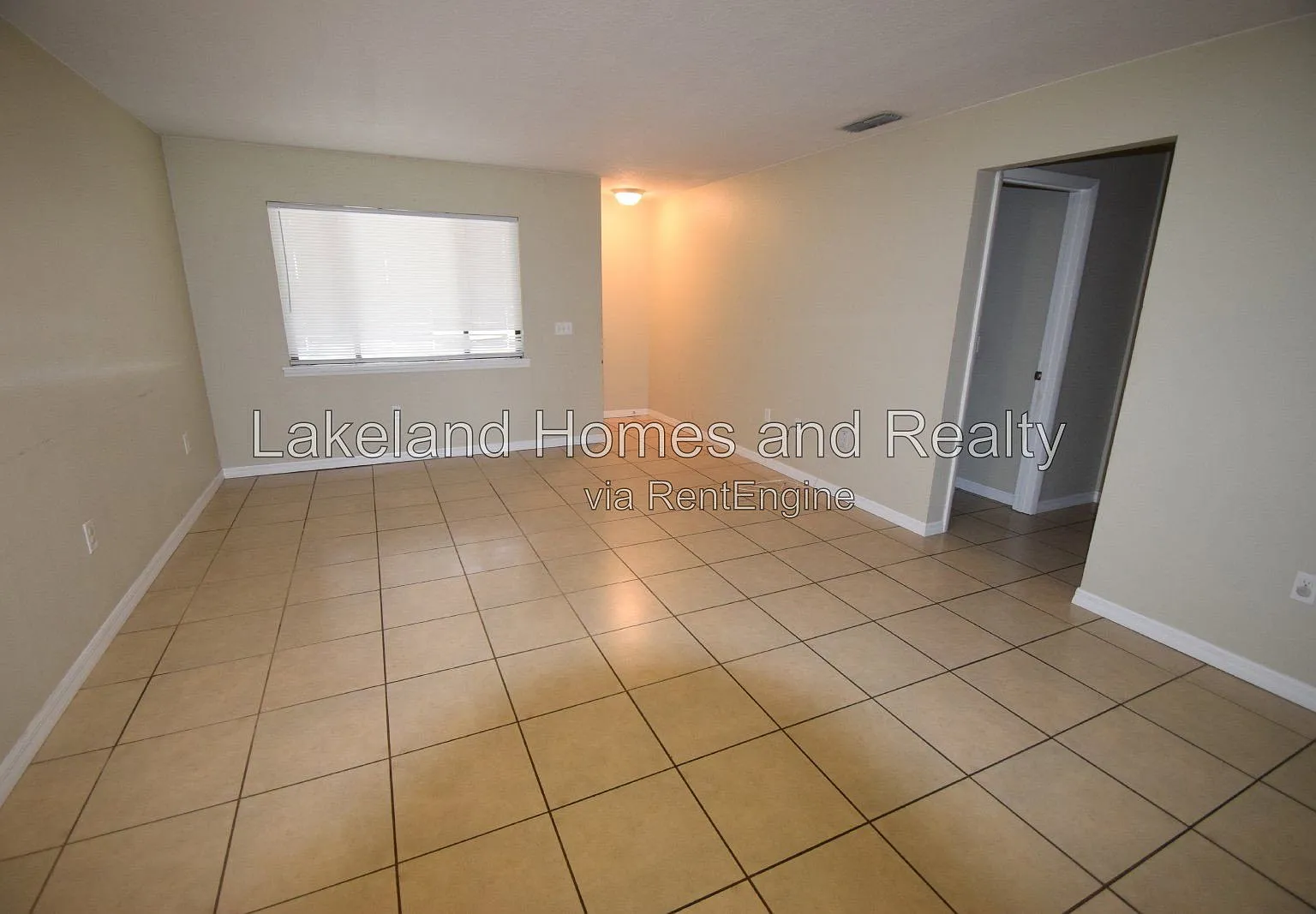 2 bed, 1.5 bath, $1,350 — Photo 3