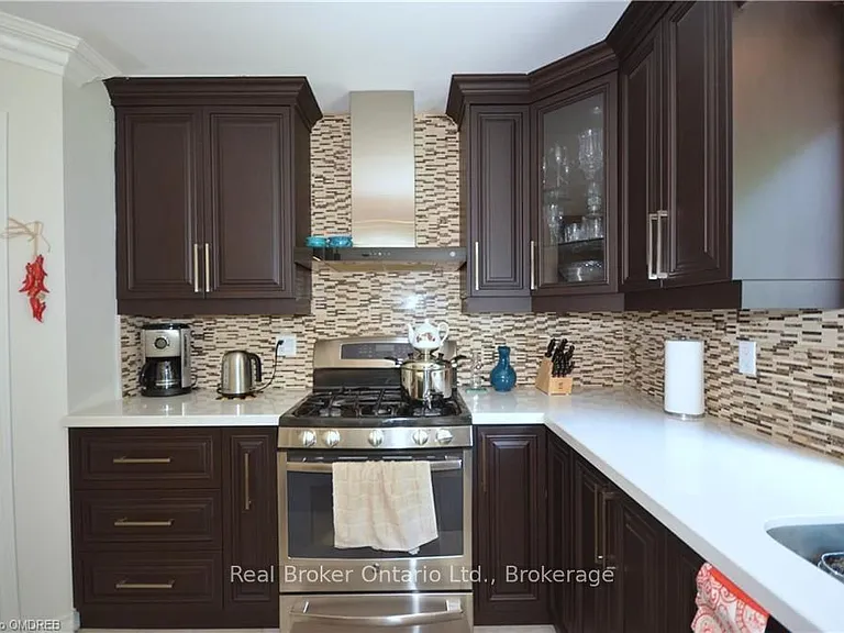 1609 Pilgrims Way — Photo 7