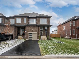 14 Lisa St, Wasaga Beach, ON L9Z 0K8