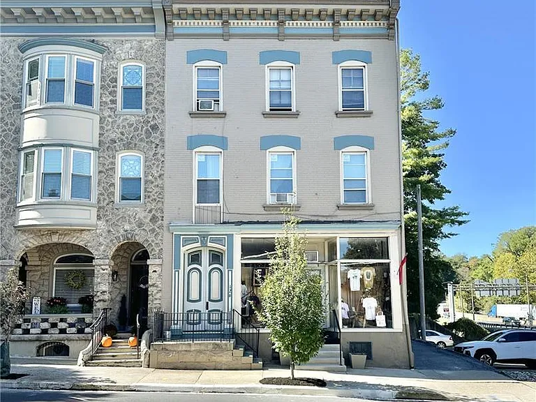 126 N 4th St #2R — Photo 1