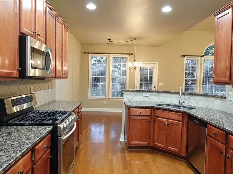 3462 Blanding Ct — Photo 14