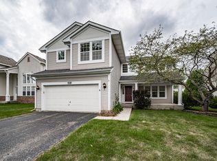 2135 Skylane Dr, Naperville, IL