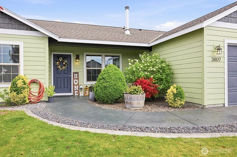 4th image of 3807 Milagro Dr