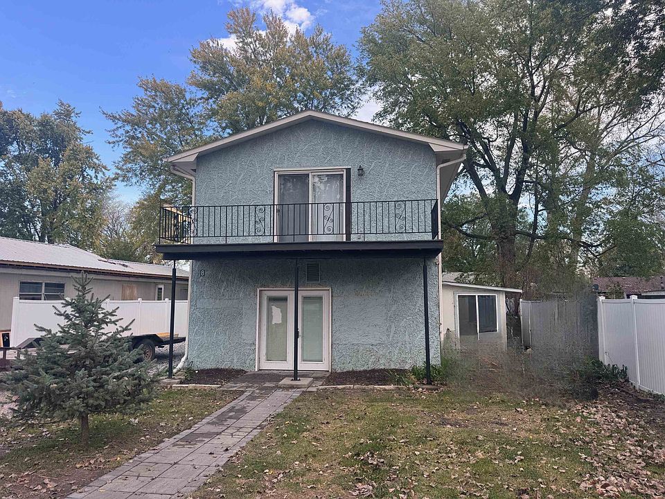 1st image of 8 Park Lane Dr #28